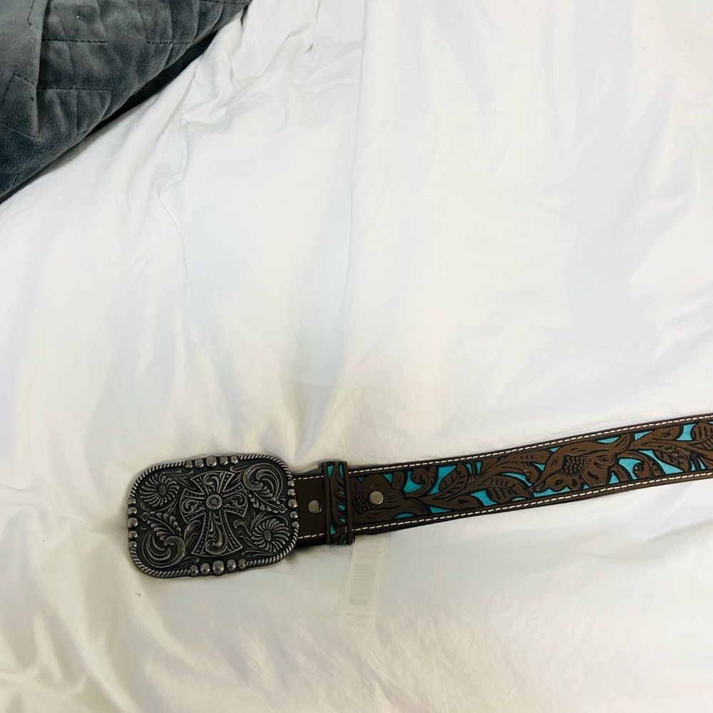 Boot barn belt